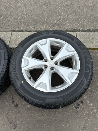スバル フォレスター 純正アルミとタイヤ4本セット 225⁄60R17 4本SET