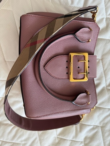 burberryバック　ピンク　可愛い