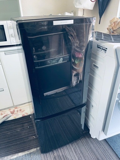 北九州市内配送無料　保証付き 三菱電機 MITSUBISHI ELECTRIC 冷蔵庫 （146L・右開） 2ドア サファイアブラック MR-P15X-B