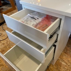 ☆最大40％OFFセール開催☆ 9/22.23.,24 9/28.29Pamouna ドレッサー 白基調 ホワイト パモウナ　鏡台