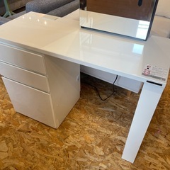 ☆最大40％OFFセール開催☆ 9/22.23.,24 9/28.29Pamouna ドレッサー 白基調 ホワイト パモウナ　鏡台