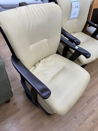 【ドリーム川西店御来店限定】回転式ダイニングチェア／クリーニング済み 【2001237255601761】