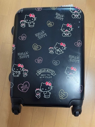 新品　未使用　【ハローキティ】 スーツケース 【S ブラック】 約幅40×奥行20×高さ55c 　ボールペン、電動歯ブラシセット
