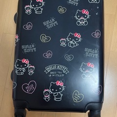 新品　未使用　【ハローキティ】 スーツケース 【S ブラック】 約幅40×奥行20×高さ55c 　ボールペン、電動歯ブラシセット 新品 未使用 【ハローキティ】 スーツケース 【S ブラック】 約幅40
