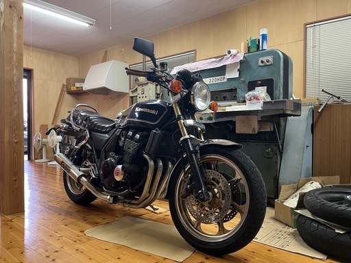 カワサキ　ZRX400  mk2使用