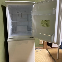 2019年製シャープ　冷凍冷蔵庫　SJ-D14E-W 137L