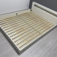 クイーン　ベッドフレーム　ローベッド
