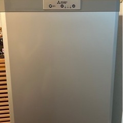 三菱電機 MITSUBISHI ELECTRIC MF-U12Y-S [冷凍庫 （121L・右開き） シルバー]