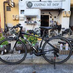 クロスバイク　７００ｘ２８ｃ　3x7変速　フレーム　アルミ　美品　配達可能