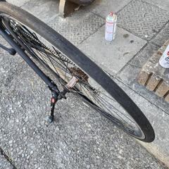 クロスバイク　７００ｘ２８ｃ　3x7変速　フレーム　アルミ　美品　配達可能