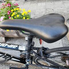 クロスバイク　７００ｘ２８ｃ　3x7変速　フレーム　アルミ　美品　配達可能