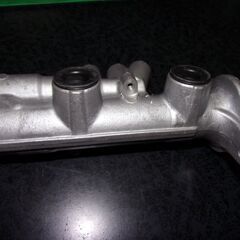 ９５系プラド　185系ハイラックスサーフ　ブレーキマスターシリンダーのみ　社外品（新品・未使用）47201-3D360。