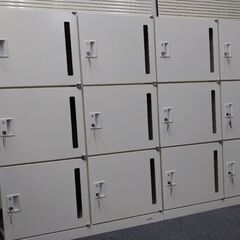 オフィスロッカー