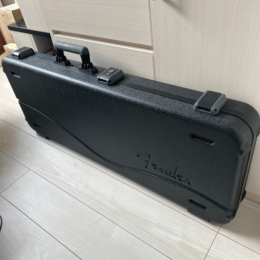 Fender Deluxe Molded ハードケース　ストラト　テレキャス用\n