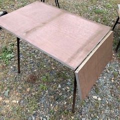 レトロ鉄脚テーブル
