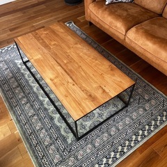 木とアイアンのローテーブル
