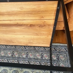 木とアイアンのローテーブル
