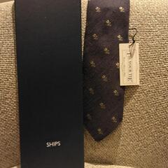 TIE YOUR TIE 👔のネクタイ　濃紺にお花柄　新品未使用です。