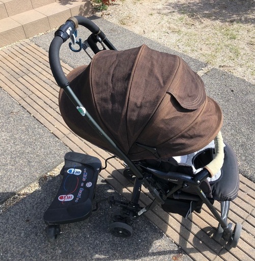 ベビーカー　ステップ付き（二人乗り）