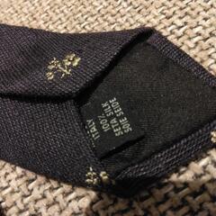 TIE YOUR TIE 👔のネクタイ　濃紺にお花柄　新品未使用です。