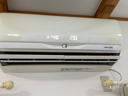 エアコン　霧ヶ峰　MITSUBISHI 2012年製　動作確認済み　200W　MSZ-ZW562S-W