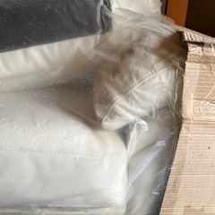 新品未使用　牛革　白ソファ3人掛け❣️