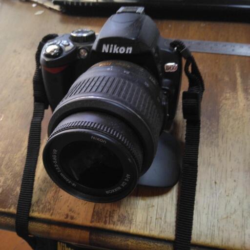Nikon  D60  デジタル一眼カメラ