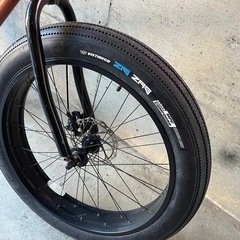 ブロンクス BRONX  26×4.0　ファットバイク