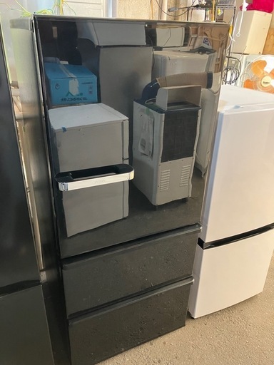 取引場所 南観音 I2409-311 AQUA 272ℓ冷蔵庫 2019年製 AQR-SV27H 汚れキズあり 動作確認済み 正面扉に凹みあり