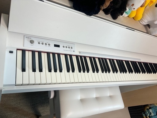 【終了】電子ピアノ Roland F120 WH