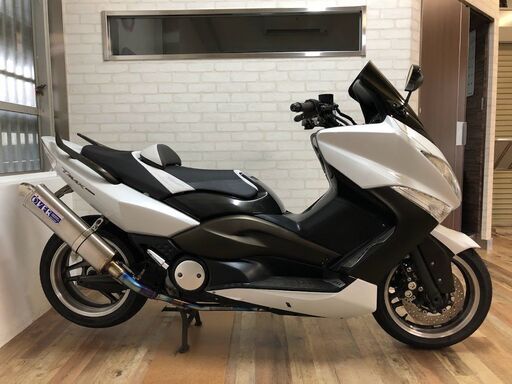 TMAXホワイトマックス純正カウル、専用シート