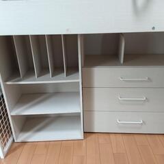 美品】ニトリのシステムベッド 白 デスクと椅子もついてます