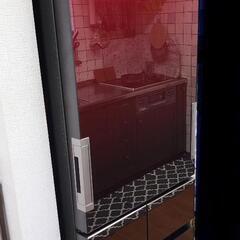 今月お取り引きして下さる方3000円お値下げします！SHARP大型冷蔵庫！両開きドア418L