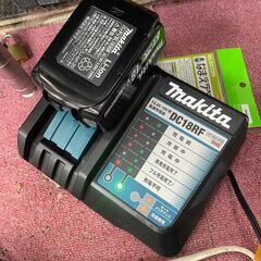 リサイクルショップどりーむ荒田店 No13263 コードレススティッククリーナー　マキタ　MAKITA　充電器　バッテリー付属　充電式　軽量で持ちやすい♪