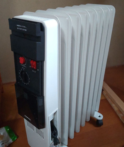 ティファール　イタリア製　オイルヒーター　美品　最大　1200W