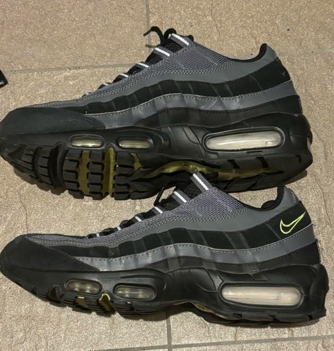 NIKE エアマックス95