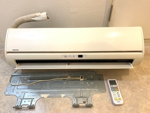 東芝エアコン2016年 3.6kw 8~12畳 いります？