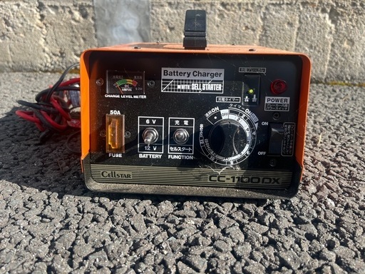 セルスター バッテリー充電器