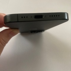 iPhone15Pro256G 美品　99%バッテリー残　ブラックチタニウム　受取場所応相談可