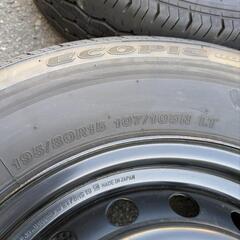 ハイエースタイヤホイールセット