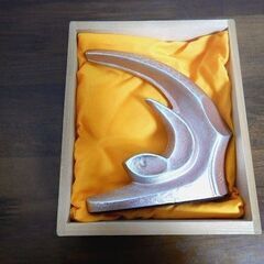  ◆小林尚珉 工芸品 飛躍兎文置物 金工 中古品
