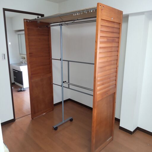 値下げ 近隣配送無料 隙間ハンガー 横幅調整可能　122～200㎝