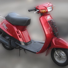 ② 防波堤のつりに ヤマハ スクーター 28000円 軽量48kg 8インチで足付良好