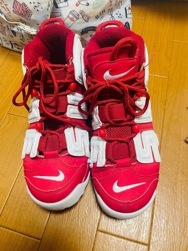 値下げ可能　ナイキ　supreme
