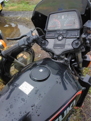 スズキGSX400FW