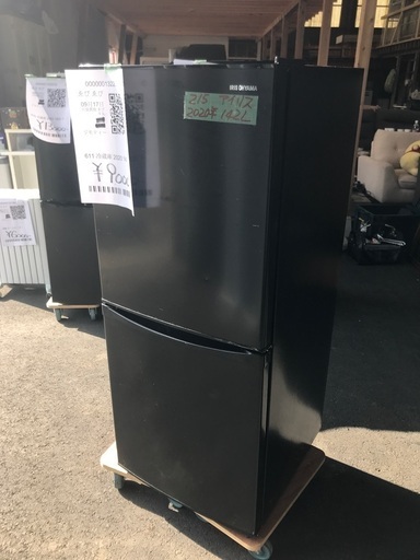611 冷蔵庫　2020年式　142L アイリス