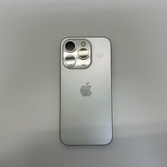 美品　iPhone15 pro 1TB ホワイトチタニウム　SIMフリー　本体のみ