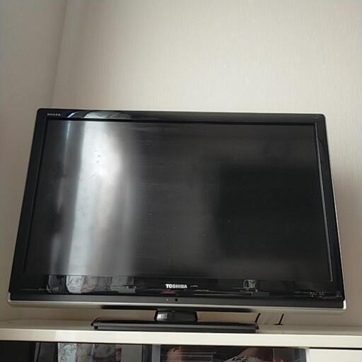 テレビ37インチ