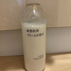 無印良品　クリーム化粧水