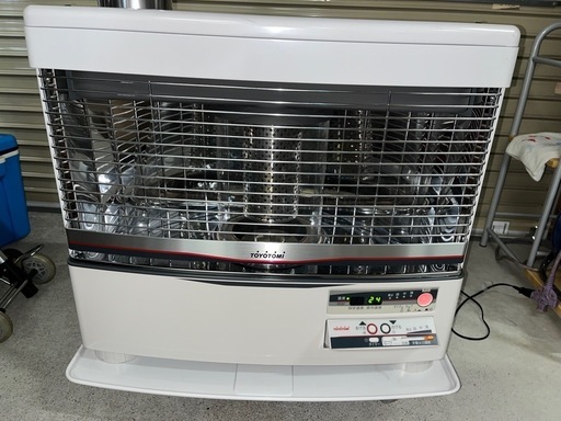TOYOTOMI トヨトミ 煙突式 石油ストーブ HR-650C 2012年製 ガラス円筒新品に交換済 稼働確認済 ④